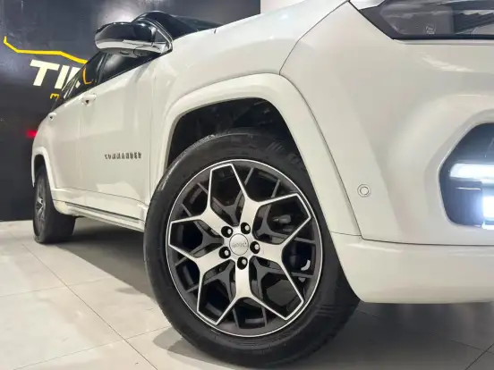 JEEP-COMMANDER-2022