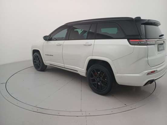 JEEP-COMMANDER-2024
