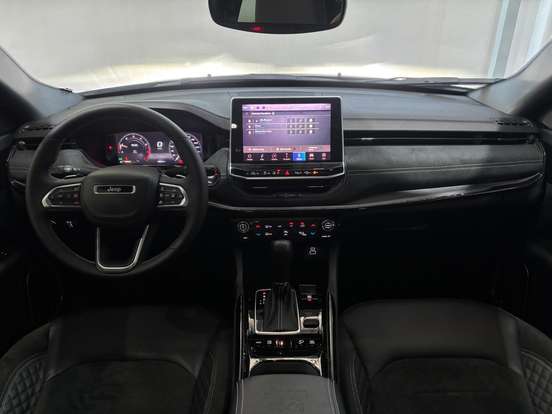 JEEP-COMMANDER-2024