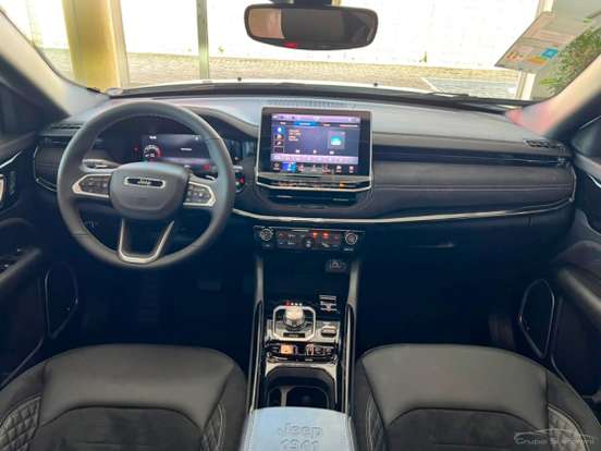 JEEP-COMMANDER-2.0 HURRICANE 4 TURBO GASOLINA BLACKHAWK AT9 JEEP-COMMANDER-2025