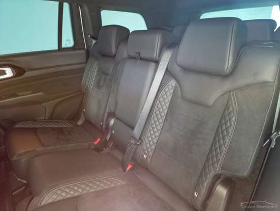 JEEP-COMMANDER-2025