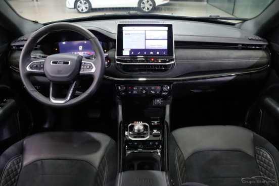 JEEP-COMMANDER-2025
