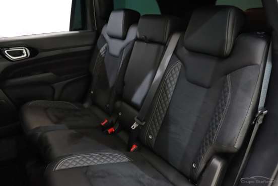 JEEP-COMMANDER-2025