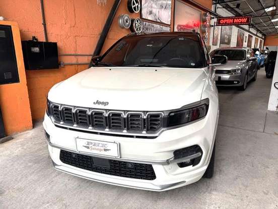 JEEP-COMMANDER-2.0 HURRICANE 4 TURBO GASOLINA OVERLAND AT9 JEEP-COMMANDER-2024