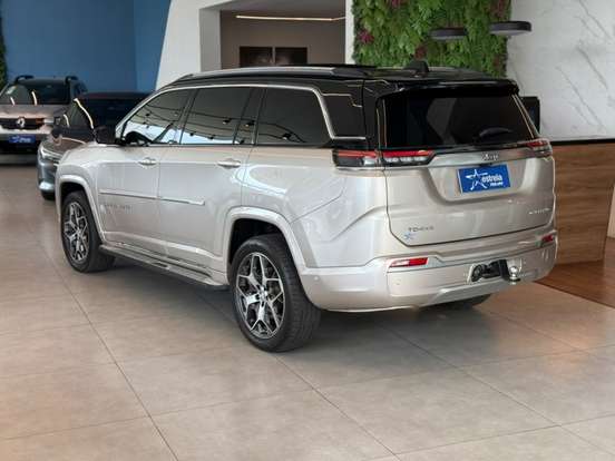JEEP-COMMANDER-2021