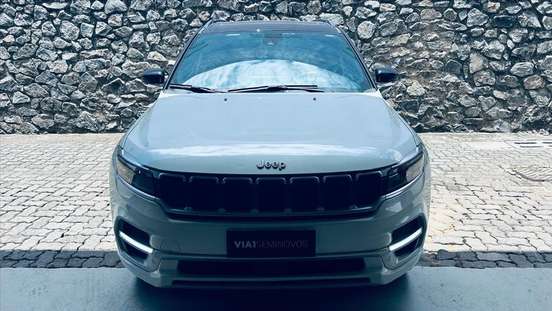 JEEP-COMMANDER-2021