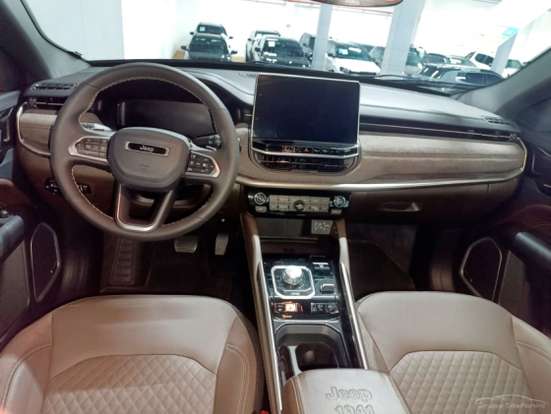 JEEP-COMMANDER-2025