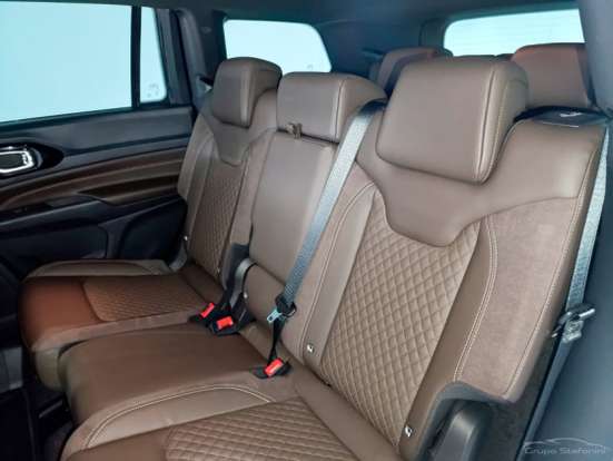 JEEP-COMMANDER-2025