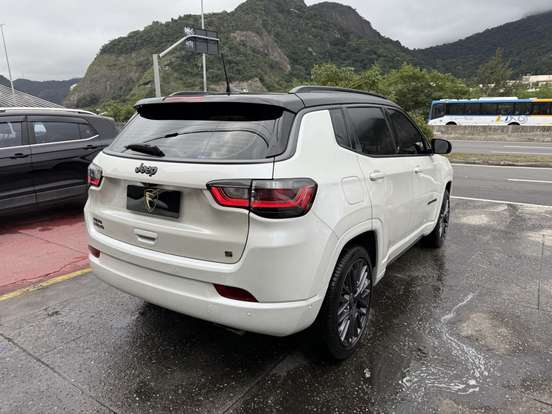 JEEP-COMPASS-2021