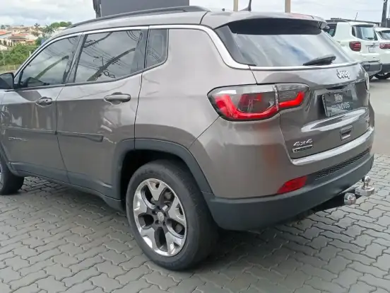 JEEP-COMPASS-2.0 16V DIESEL LONGITUDE 4X4 AUTOMÁTICO JEEP-COMPASS-2018