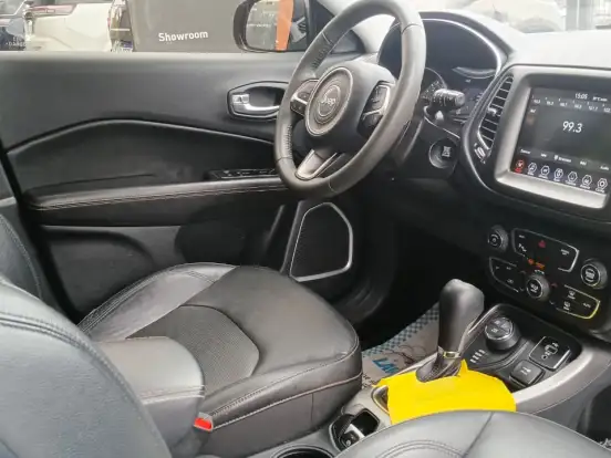 JEEP-COMPASS-2.0 16V DIESEL LONGITUDE 4X4 AUTOMÁTICO JEEP-COMPASS-2018