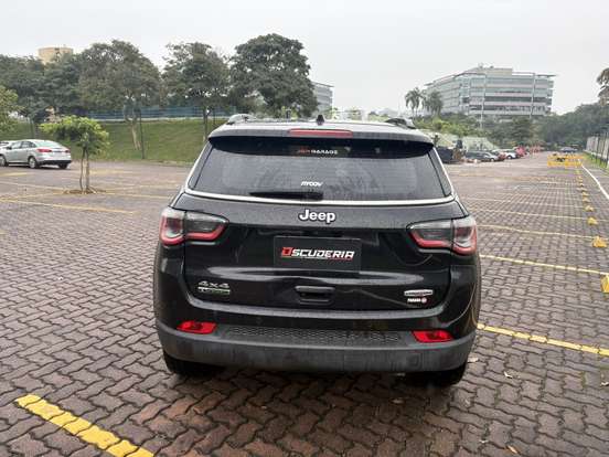 JEEP-COMPASS-2.0 16V DIESEL LONGITUDE 4X4 AUTOMÁTICO JEEP-COMPASS-2018