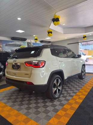 JEEP-COMPASS-2.0 16V DIESEL LONGITUDE 4X4 AUTOMÁTICO JEEP-COMPASS-2018