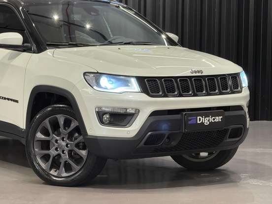JEEP-COMPASS-2.0 16V DIESEL S 4X4 AUTOMÁTICO JEEP-COMPASS-2020