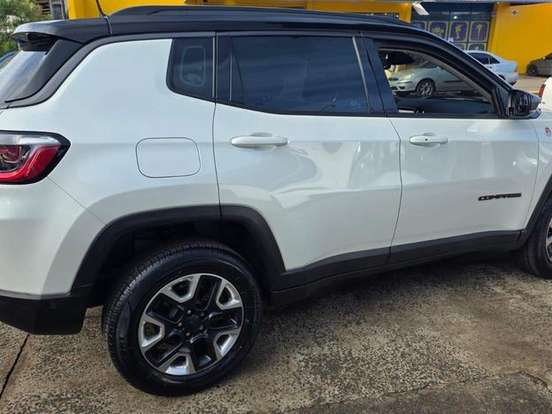JEEP-COMPASS-2.0 16V DIESEL TRAILHAWK 4X4 AUTOMÁTICO JEEP-COMPASS-2018