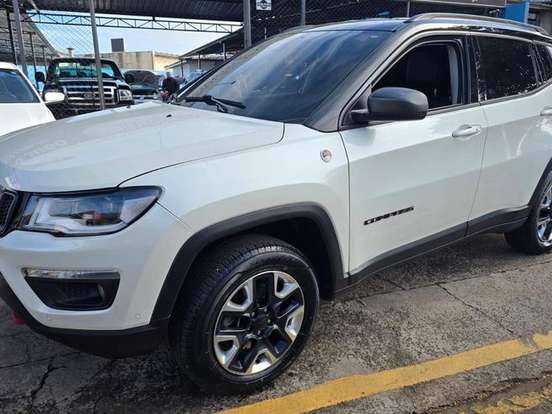 JEEP-COMPASS-2.0 16V DIESEL TRAILHAWK 4X4 AUTOMÁTICO JEEP-COMPASS-2018