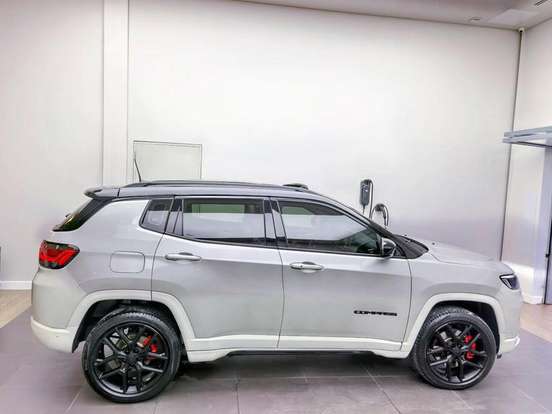 JEEP-COMPASS-2.0 HURRICANE 4 TURBO GASOLINA BLACKHAWK AT9 JEEP-COMPASS-2024