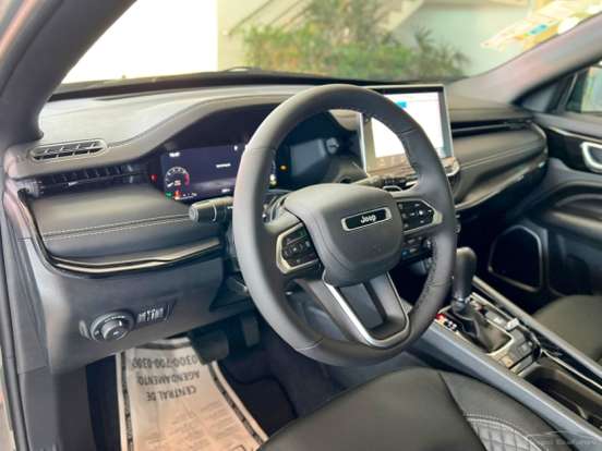 JEEP-COMPASS-2.0 HURRICANE 4 TURBO GASOLINA BLACKHAWK AT9 JEEP-COMPASS-2025