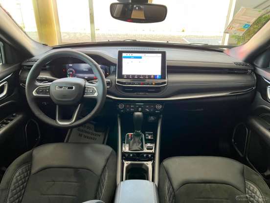 JEEP-COMPASS-2.0 HURRICANE 4 TURBO GASOLINA BLACKHAWK AT9 JEEP-COMPASS-2025