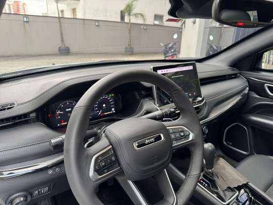 JEEP-COMPASS-2.0 HURRICANE 4 TURBO GASOLINA BLACKHAWK AT9 JEEP-COMPASS-2024