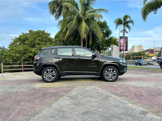 JEEP-COMPASS-2022