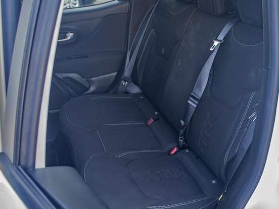 JEEP-RENEGADE-1.3 T270 TURBO FLEX ALTITUDE AT6 JEEP-RENEGADE-2025