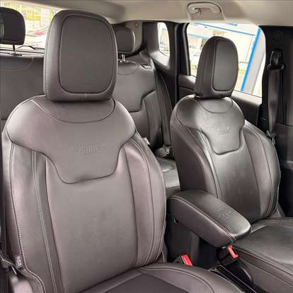 JEEP-RENEGADE-2023