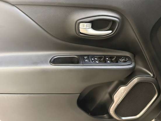 JEEP-RENEGADE-2024