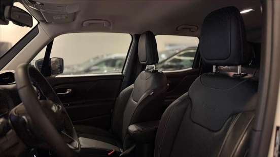 JEEP-RENEGADE-2023