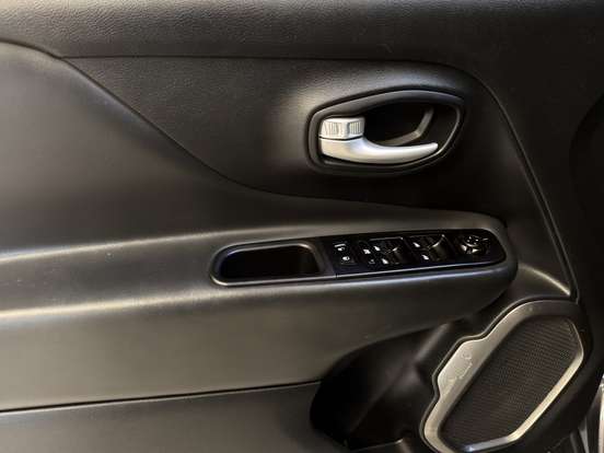 JEEP-RENEGADE-1.3 T270 TURBO FLEX S 4X4 AT9 JEEP-RENEGADE-2022