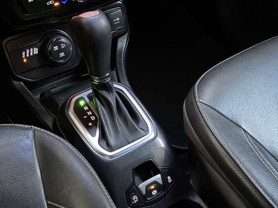 JEEP-RENEGADE-2022