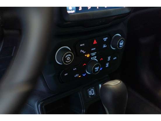 JEEP-RENEGADE-2024