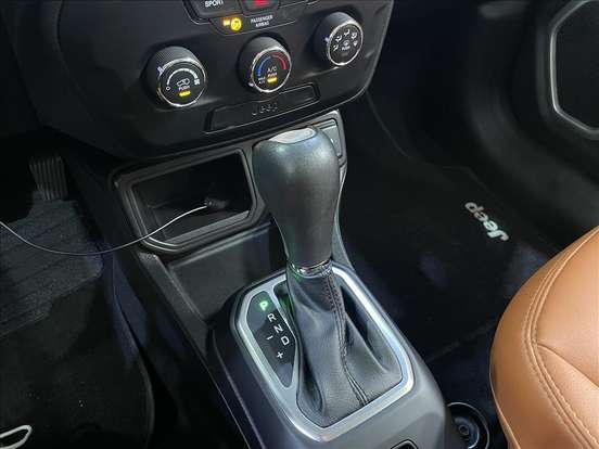 JEEP-RENEGADE-2019
