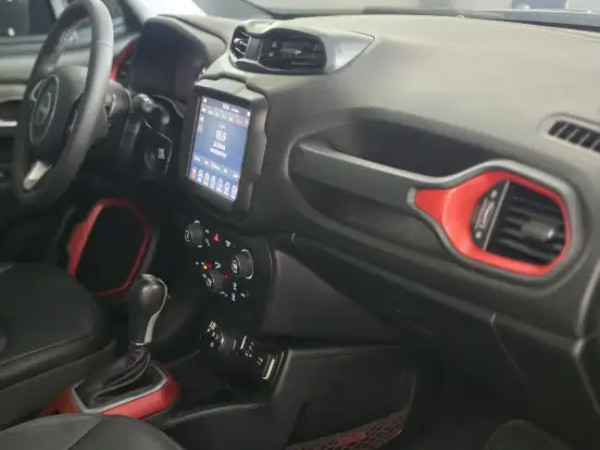 JEEP-RENEGADE-2.0 16V TURBO DIESEL TRAILHAWK 4P 4X4 AUTOMÁTICO JEEP-RENEGADE-2020