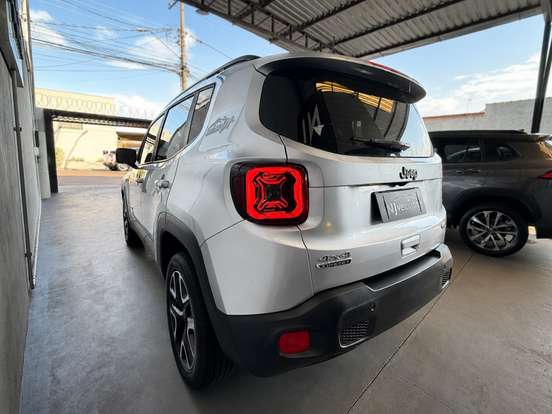 JEEP-RENEGADE-2.0 16V TURBO DIESEL LONGITUDE 4P 4X4 AUTOMÁTICO JEEP-RENEGADE-2021