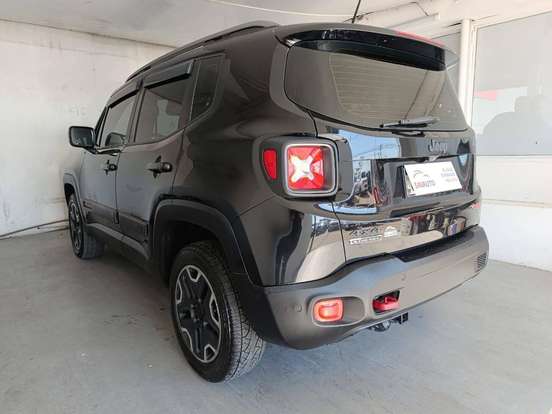 JEEP-RENEGADE-2.0 16V TURBO DIESEL TRAILHAWK 4P 4X4 AUTOMÁTICO JEEP-RENEGADE-2015