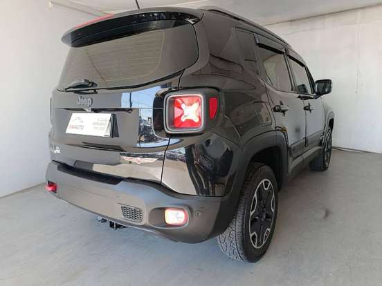 JEEP-RENEGADE-2.0 16V TURBO DIESEL TRAILHAWK 4P 4X4 AUTOMÁTICO JEEP-RENEGADE-2015