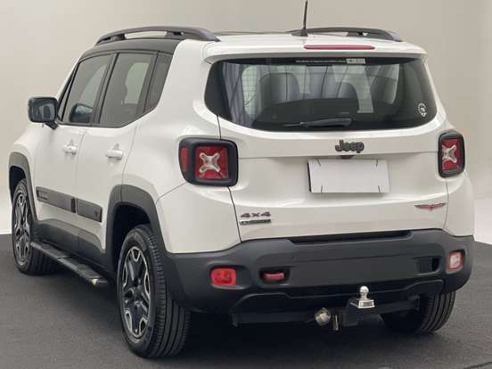 JEEP-RENEGADE-2.0 16V TURBO DIESEL TRAILHAWK 4P 4X4 AUTOMÁTICO JEEP-RENEGADE-2016