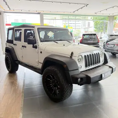 JEEP-WRANGLER-2013