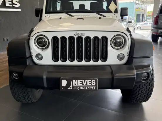 JEEP-WRANGLER-3.6 UNLIMITED SPORT 4X4 V6 GASOLINA 4P AUTOMÁTICO JEEP-WRANGLER-2013