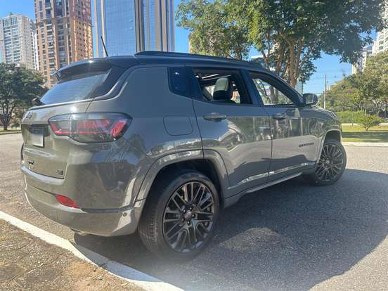 JEEP-COMPASS-2022