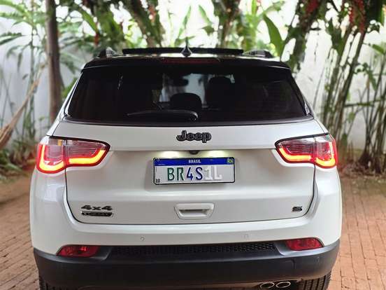 JEEP-COMPASS-2.0 16V DIESEL S 4X4 AUTOMÁTICO JEEP-COMPASS-2021