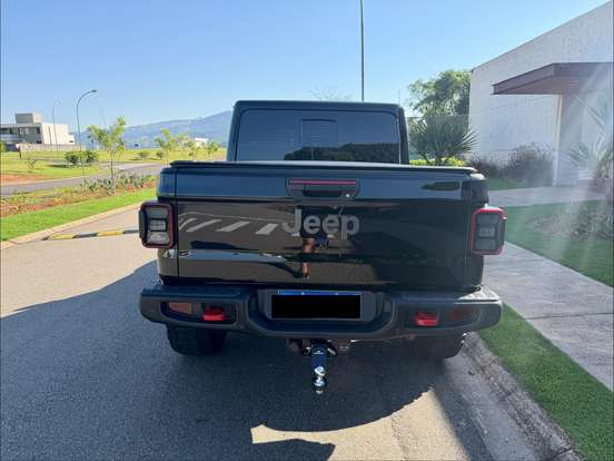 JEEP-GLADIATOR-2022