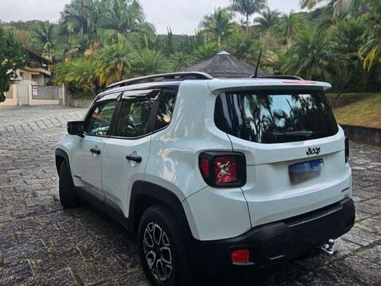 JEEP-RENEGADE-1.8 16V FLEX SPORT 4P AUTOMÁTICO JEEP-RENEGADE-2018