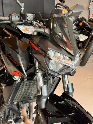 KAWASAKI-Z400-2024
