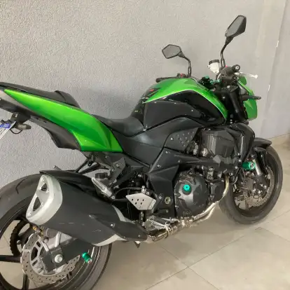 KAWASAKI-Z-750-2012