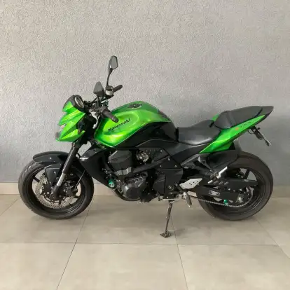 KAWASAKI-Z-750-2012