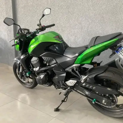KAWASAKI-Z-750-2012