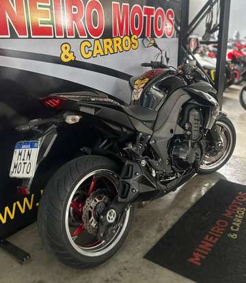 KAWASAKI-Z1000 KAWASAKI-Z1000-2011