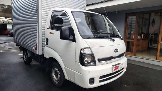 KIA-BONGO-2014